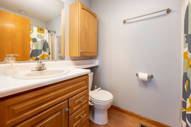 7020 Hickory Lane, Urbandale, IA 50322