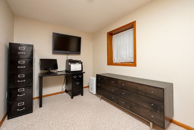 7020 Hickory Lane, Urbandale, IA 50322