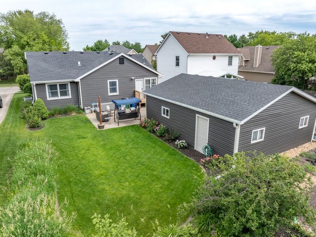 7020 Hickory Lane, Urbandale, IA 50322