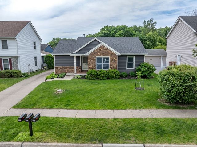 7020 Hickory Lane, Urbandale, IA 50322