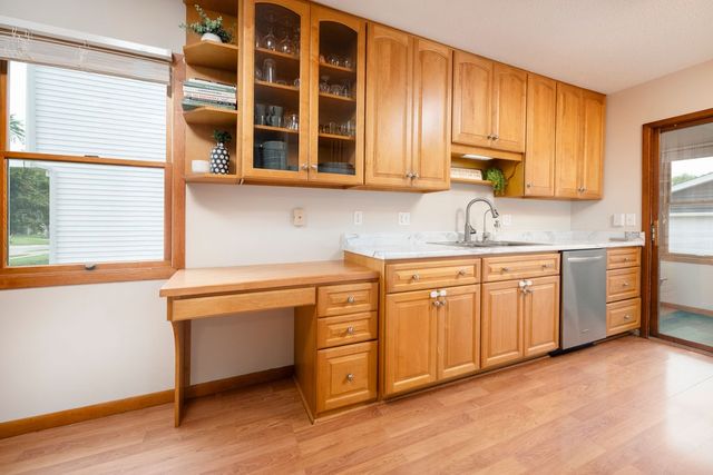 7020 Hickory Lane, Urbandale, IA 50322