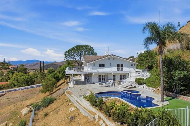 150 Saddlebow Road, Bell Canyon, CA 91307