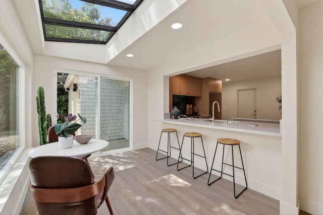 1422 Potrero Way, Sacramento, CA 95822