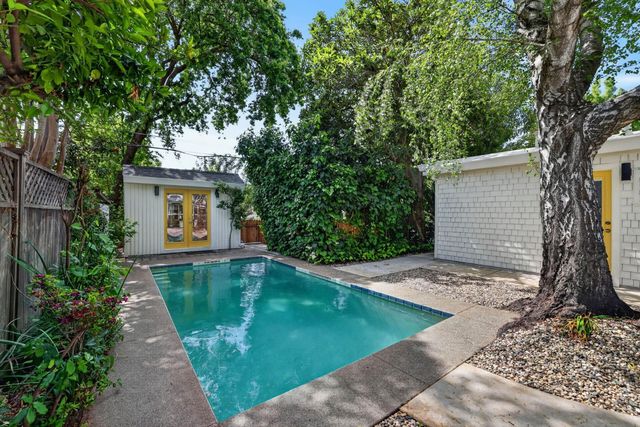 1422 Potrero Way, Sacramento, CA 95822