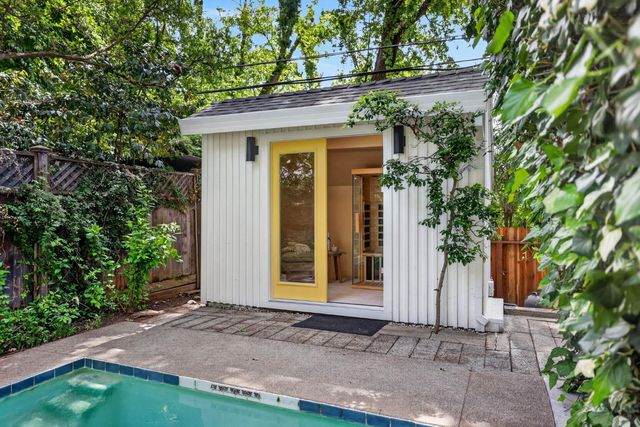 1422 Potrero Way, Sacramento, CA 95822