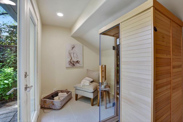 1422 Potrero Way, Sacramento, CA 95822