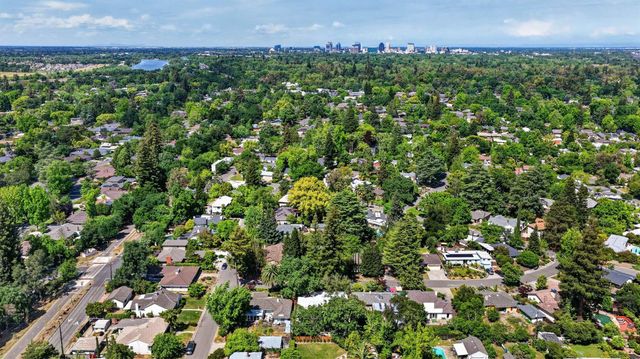 1422 Potrero Way, Sacramento, CA 95822