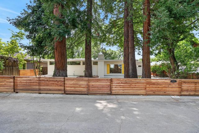 1422 Potrero Way, Sacramento, CA 95822