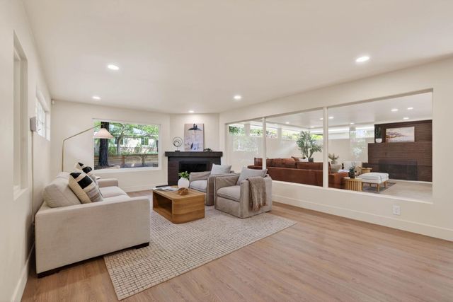 1422 Potrero Way, Sacramento, CA 95822