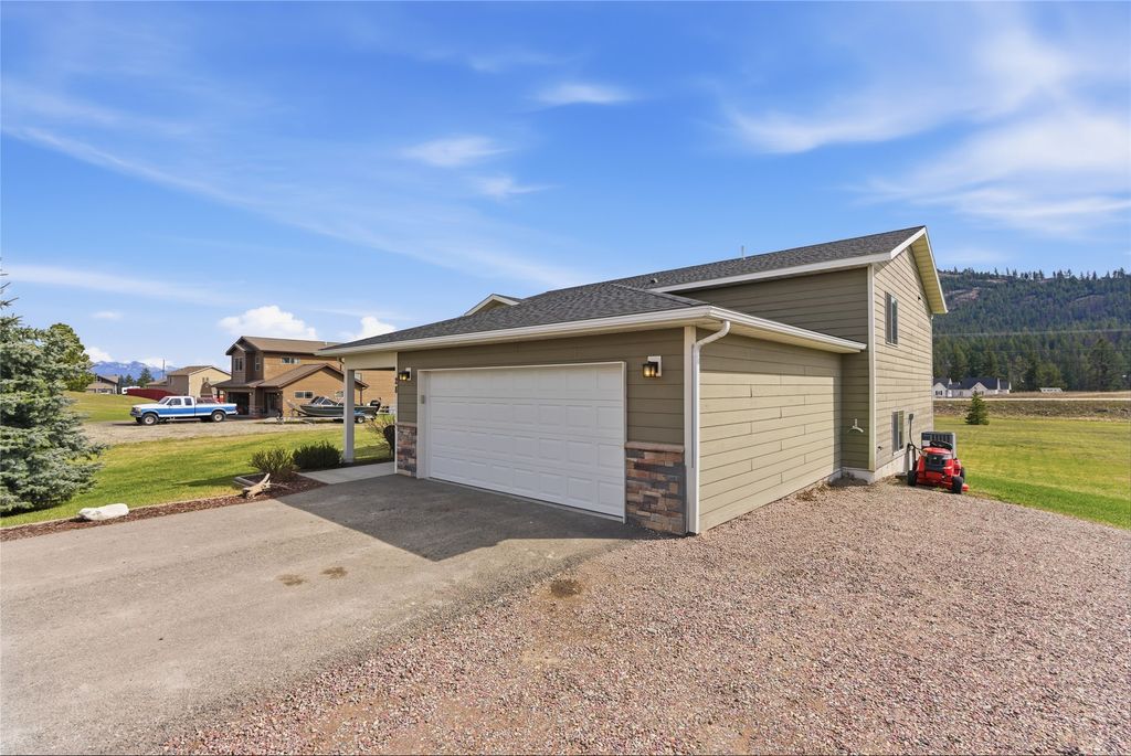 28 W Ashley Hills Drive, Kalispell, MT 59901 photo 2