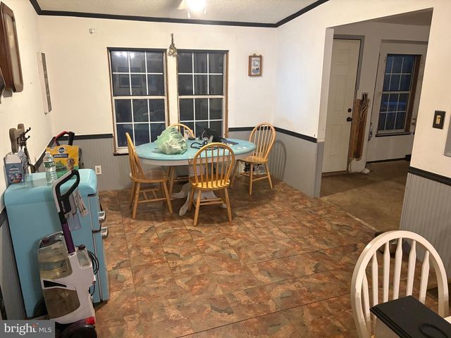 824 HAWKS BRIDGE RD, Salem, NJ 08079