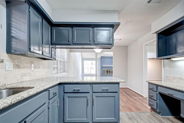 2723 Colony Dr, Sugar Land, TX 77479