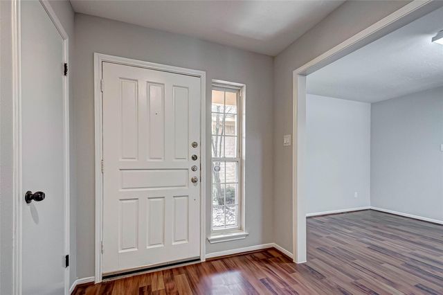 2723 Colony Dr, Sugar Land, TX 77479
