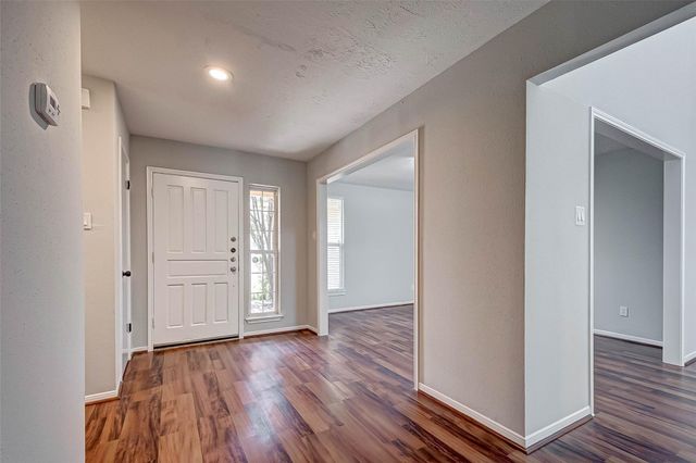 2723 Colony Dr, Sugar Land, TX 77479