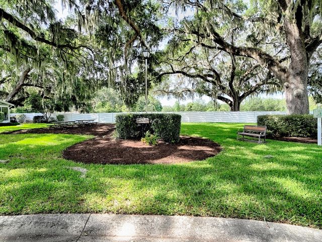 1033 MEADOWBEND DRIVE, Leesburg, FL 34748