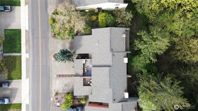 7631 Zircon Drive SW, Lakewood, WA 98498