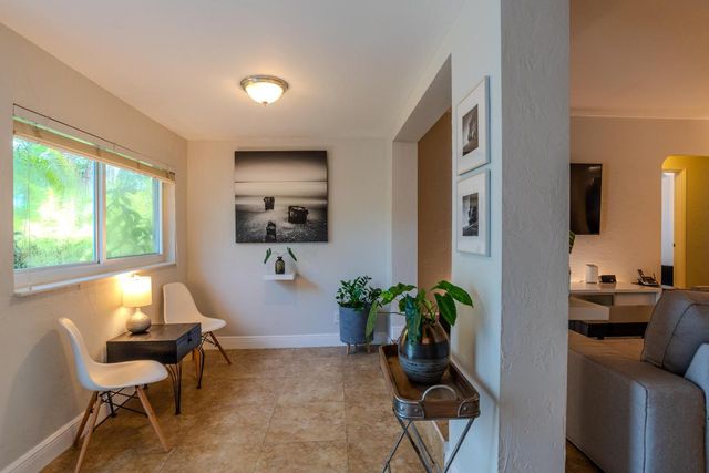 1401 NE 17th Way, Fort Lauderdale, FL 33304