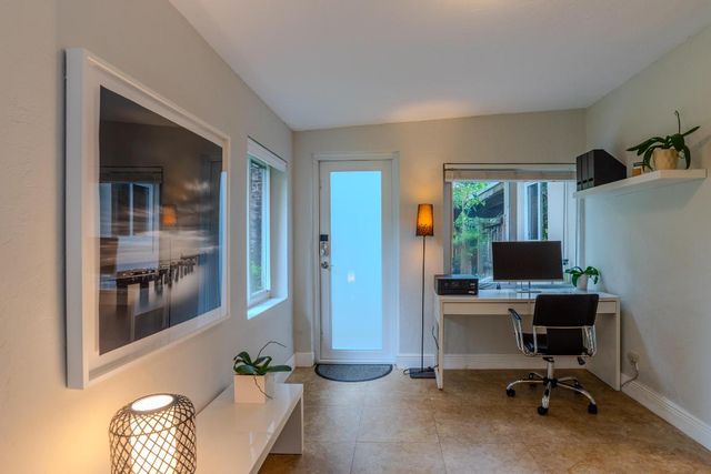 1401 NE 17th Way, Fort Lauderdale, FL 33304