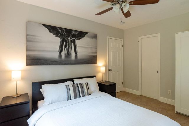 1401 NE 17th Way, Fort Lauderdale, FL 33304