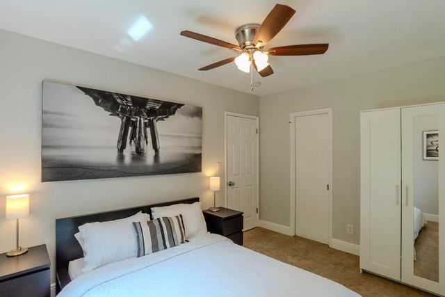 1401 NE 17th Way, Fort Lauderdale, FL 33304