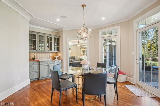 9 Tulane Dr, Livingston Twp., NJ 07039