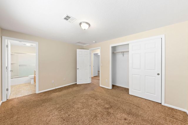 858 E 9th Street, Medford, OR 97504