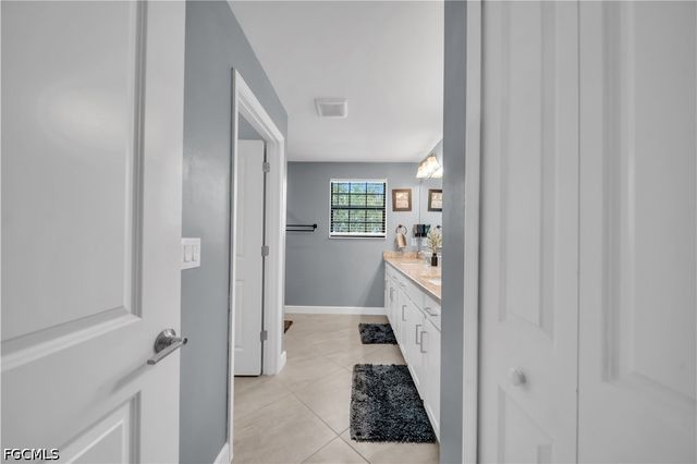 11191 Timber Creek DR, Fort Myers, FL 33913