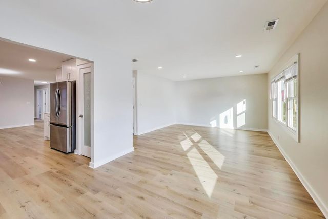 1216 N 20th Avenue 1, Melrose Park, IL 60160