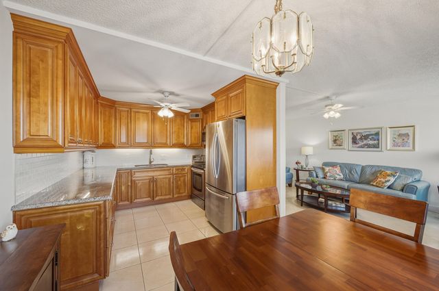 3063 Yarmouth D, Boca Raton, FL 33434