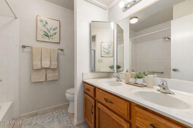 8159 E KILAREA Avenue, Mesa, AZ 85209