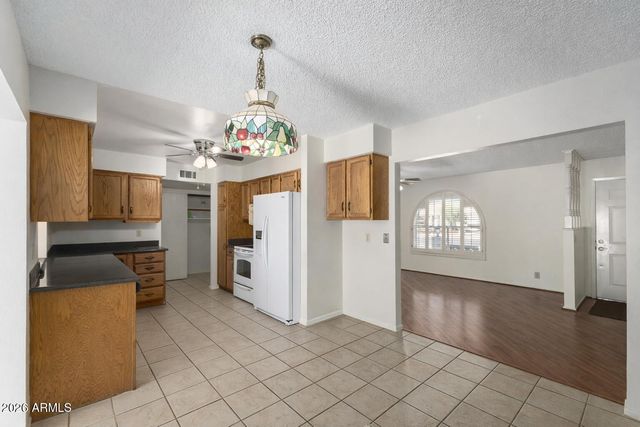 8159 E KILAREA Avenue, Mesa, AZ 85209