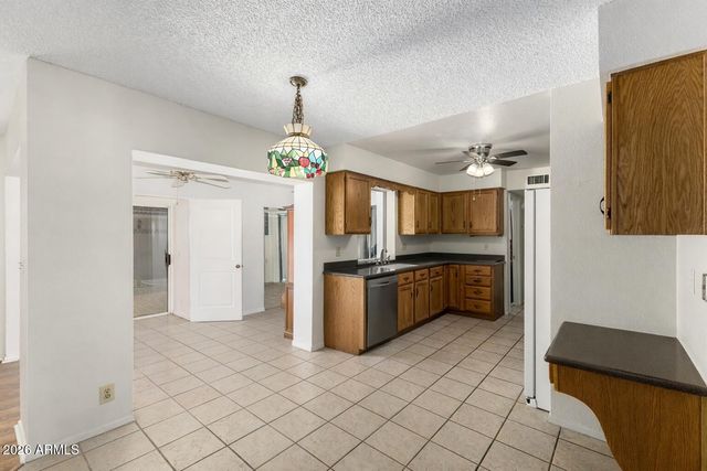 8159 E KILAREA Avenue, Mesa, AZ 85209