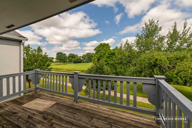 2163 Lancaster Circle 202B, Naperville, IL 60565