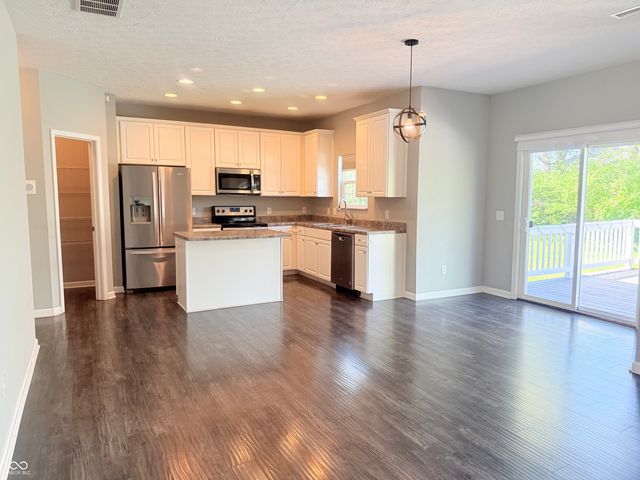 8332 Welder Place, Indianapolis, IN 46237