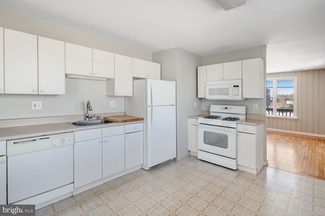 2402-L CENTRAL AVE, Barnegat Light, NJ 08006