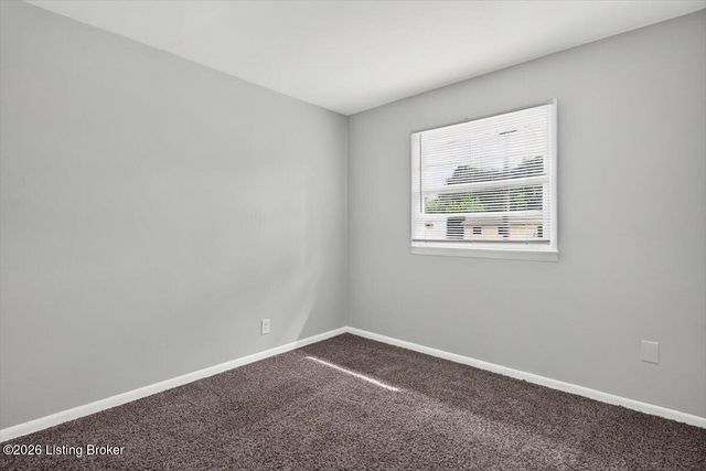 5200 Alba Way, Louisville, KY 40213
