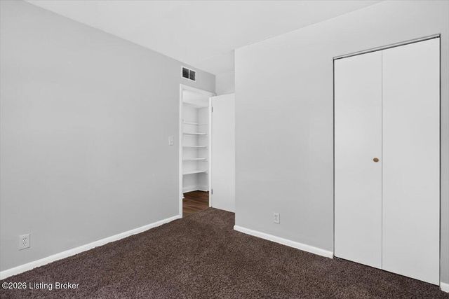 5200 Alba Way, Louisville, KY 40213