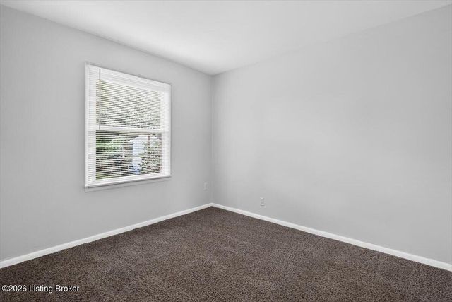 5200 Alba Way, Louisville, KY 40213