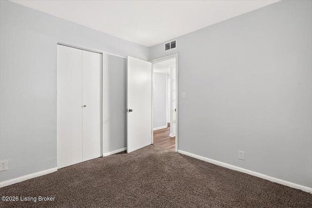 5200 Alba Way, Louisville, KY 40213