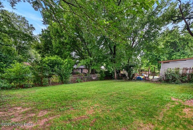 5200 Alba Way, Louisville, KY 40213