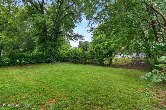 5200 Alba Way, Louisville, KY 40213