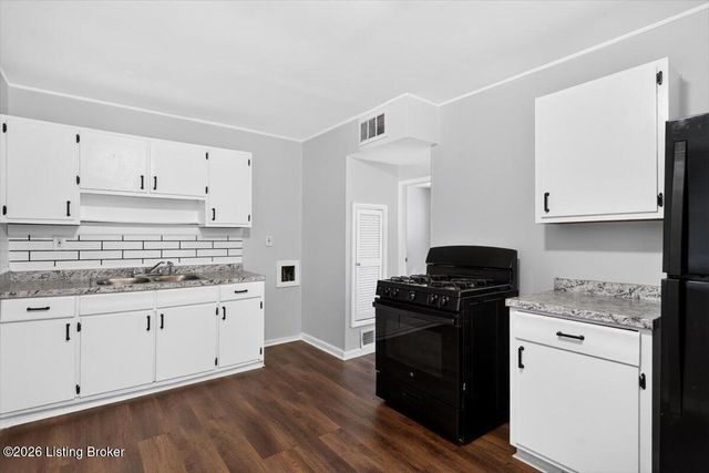 5200 Alba Way, Louisville, KY 40213