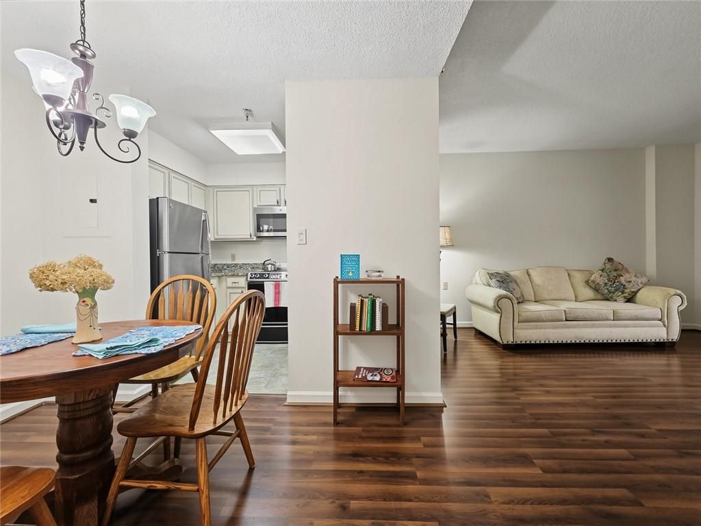Image 1 of property listing at 1800 Clairmont Lk A116, Decatur, GA 30033