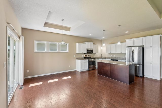 1601 11th Street SE, Altoona, IA 50009