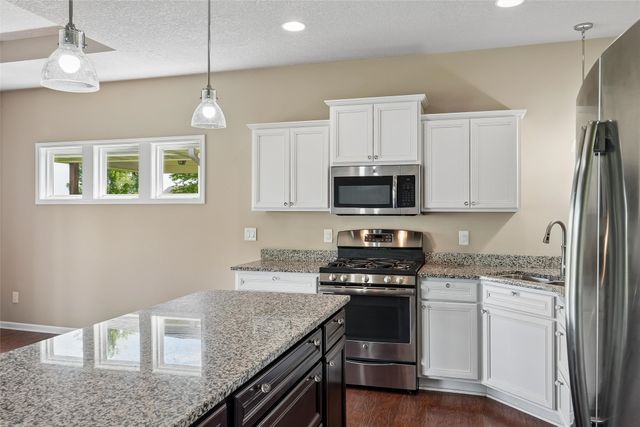 1601 11th Street SE, Altoona, IA 50009