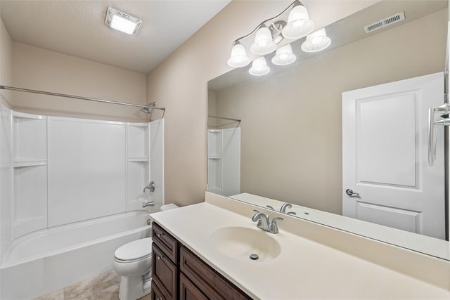 1601 11th Street SE, Altoona, IA 50009