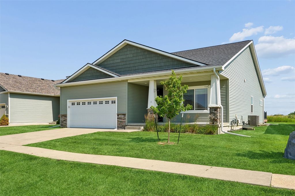 1601 11th Street SE, Altoona, IA 50009