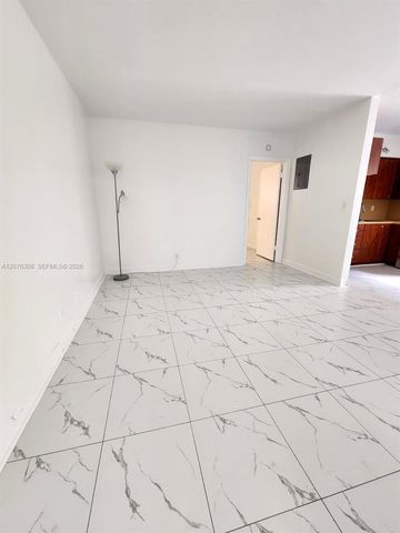 3525 Tyler Street 9, Hollywood, FL 33021
