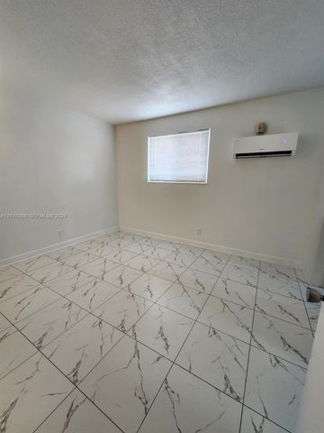3525 Tyler Street 9, Hollywood, FL 33021