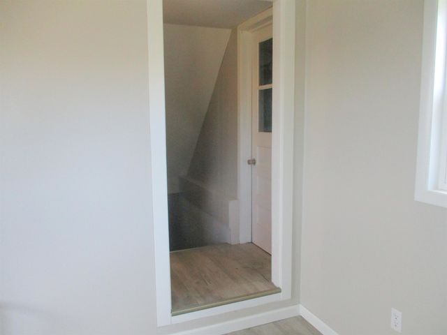 3206 W MacArthur Rd, Wichita, KS 67217